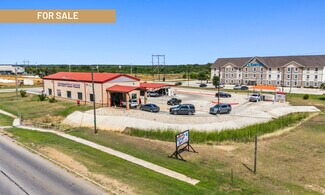 Plus de détails pour 900 Palmer Ln, Pleasanton, TX - Local commercial à vendre