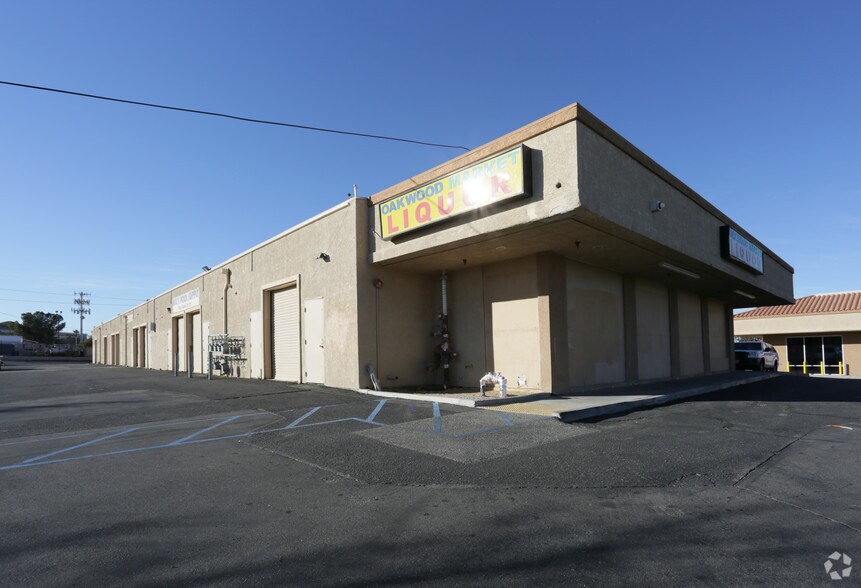 12053 Mariposa Rd, Hesperia, CA à louer - Photo de l’immeuble – Image 2 sur 21