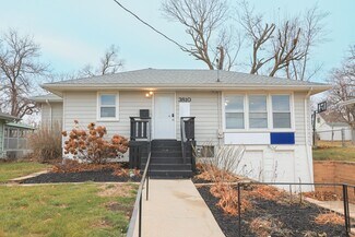 Plus de détails pour 3810 66th St, Urbandale, IA - Bureau à vendre