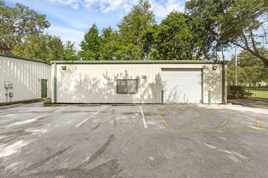 851 Sunshine Ln, Altamonte Springs, FL à vendre - Photo de l’immeuble – Image 2 sur 19