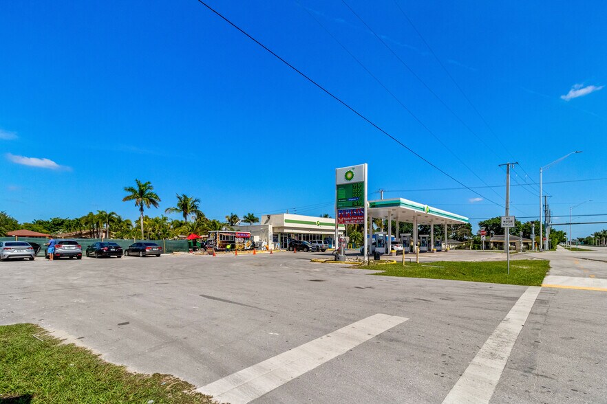 27200 SW 177th Ave, Homestead, FL à vendre - Photo de l’immeuble – Image 2 sur 11