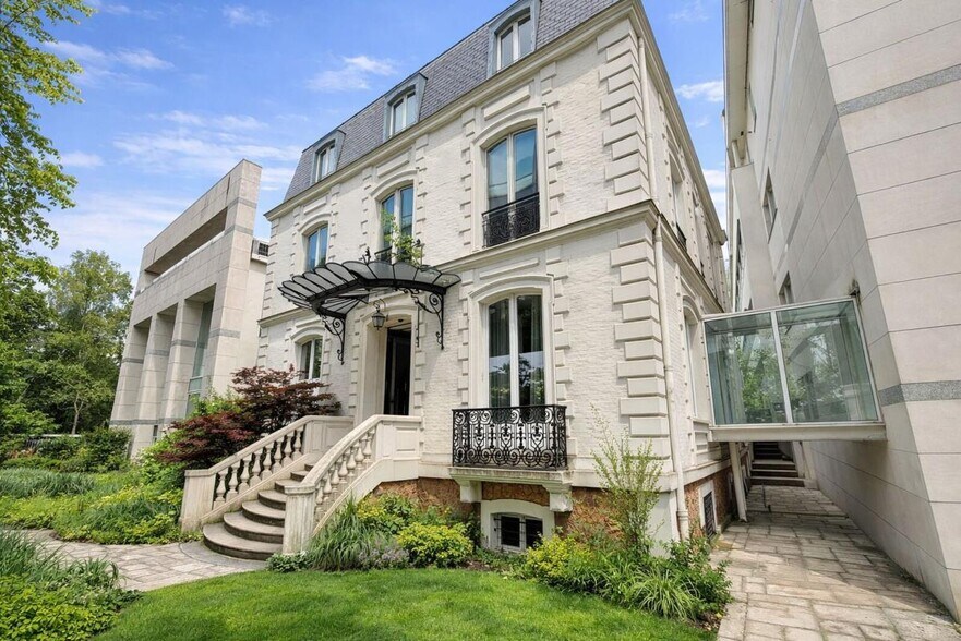 24-25 Quai Du President Carnot, Saint-Cloud à vendre - Photo de l’immeuble – Image 3 sur 20