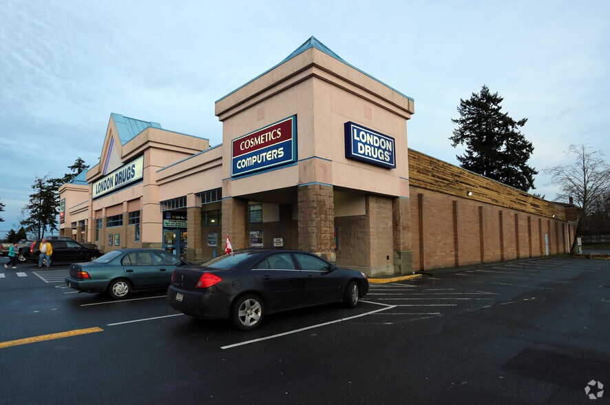 1905-1907 Sooke Rd, Victoria, BC à louer - Photo de l’immeuble – Image 2 sur 7