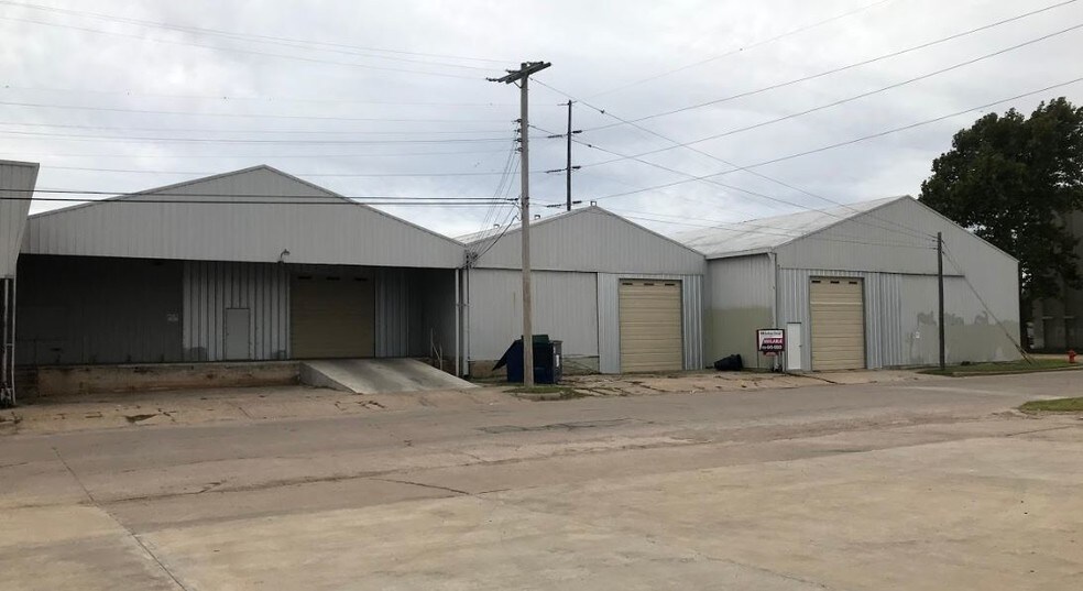 1244 NW 4th St, Oklahoma City, OK à louer - Photo de l’immeuble – Image 3 sur 14