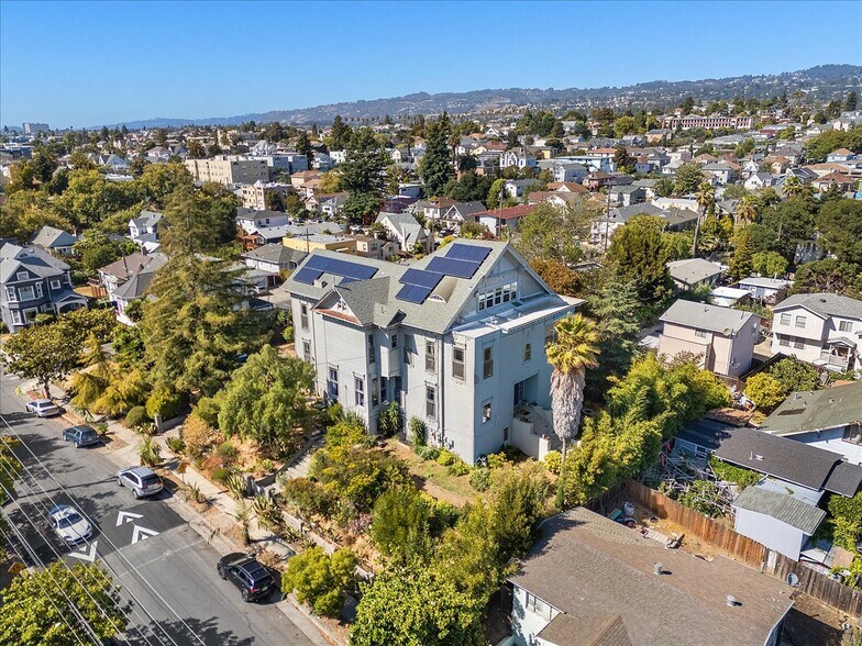1218 E 21st St, Oakland, CA à vendre - Photo de l’immeuble – Image 3 sur 36