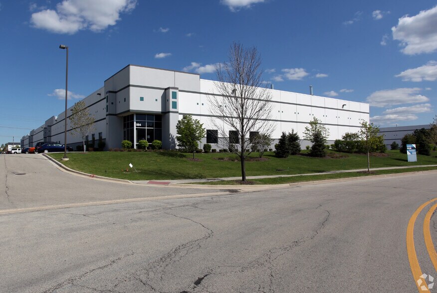 594 Territorial Dr, Bolingbrook, IL à louer - Photo de l’immeuble – Image 3 sur 7