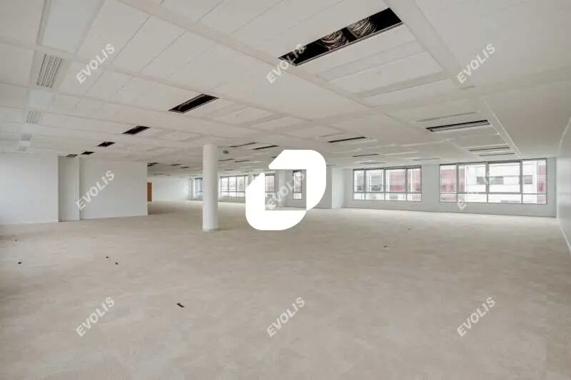1 Avenue Du Stade De France, Saint-Denis à louer - Photo de l’immeuble – Image 3 sur 13