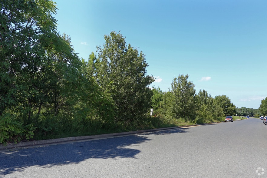 11000 Pierson Dr, Fredericksburg, VA à vendre - Photo principale – Image 3 sur 4