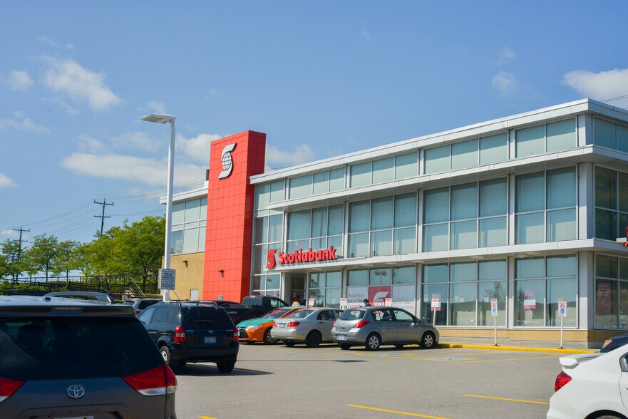 3495 Lawrence Ave E, Toronto, ON à louer - Photo de l’immeuble – Image 3 sur 24