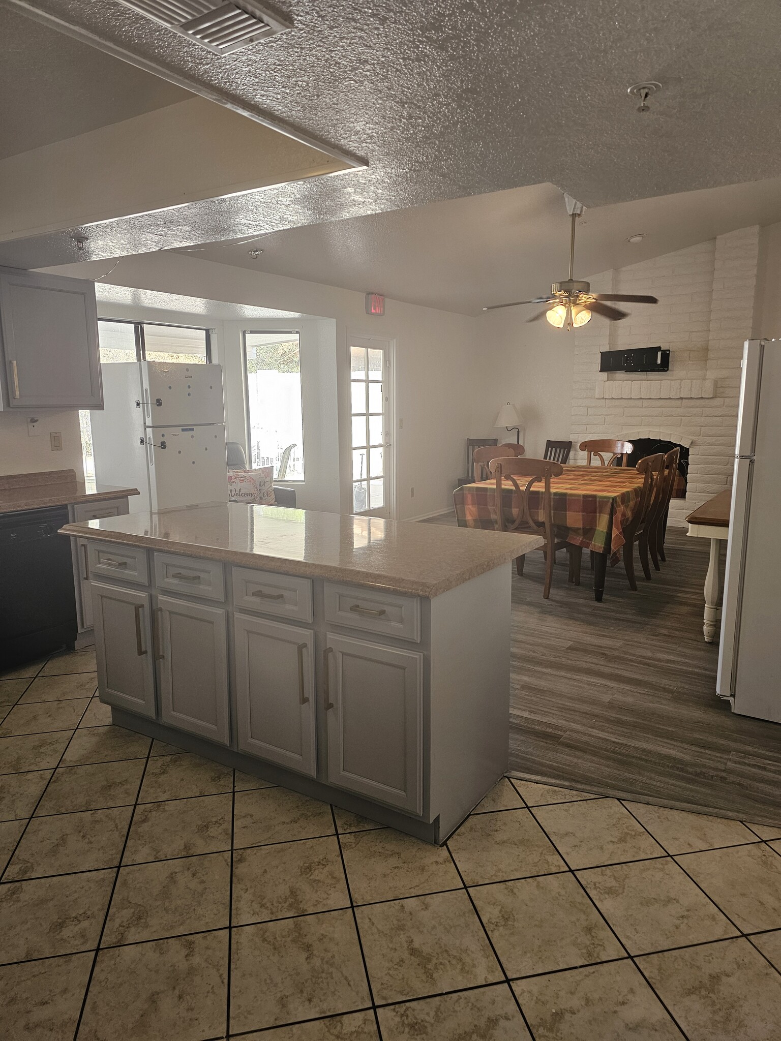 4918 E Karen Dr, Scottsdale, AZ à louer Photo de l’immeuble– Image 1 sur 7