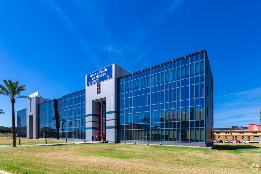 Carrer de la Garrotxa, El Prat de Llobregat, Barcelona à vendre - Photo de l’immeuble – Image 1 sur 3