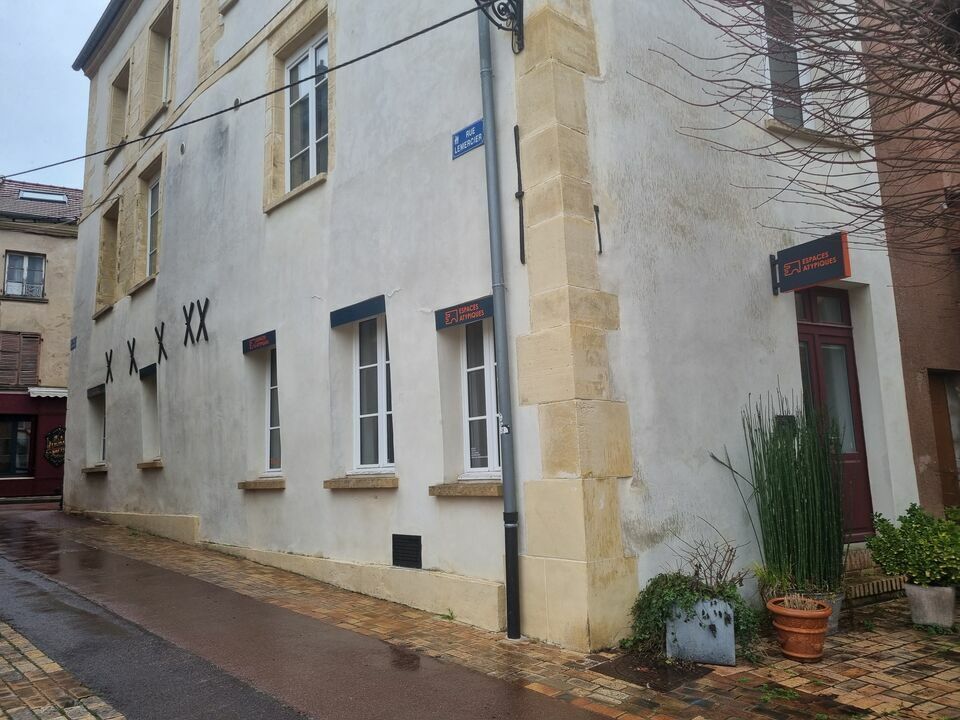 Bureau dans Pontoise à louer Photo de l’immeuble– Image 1 sur 3