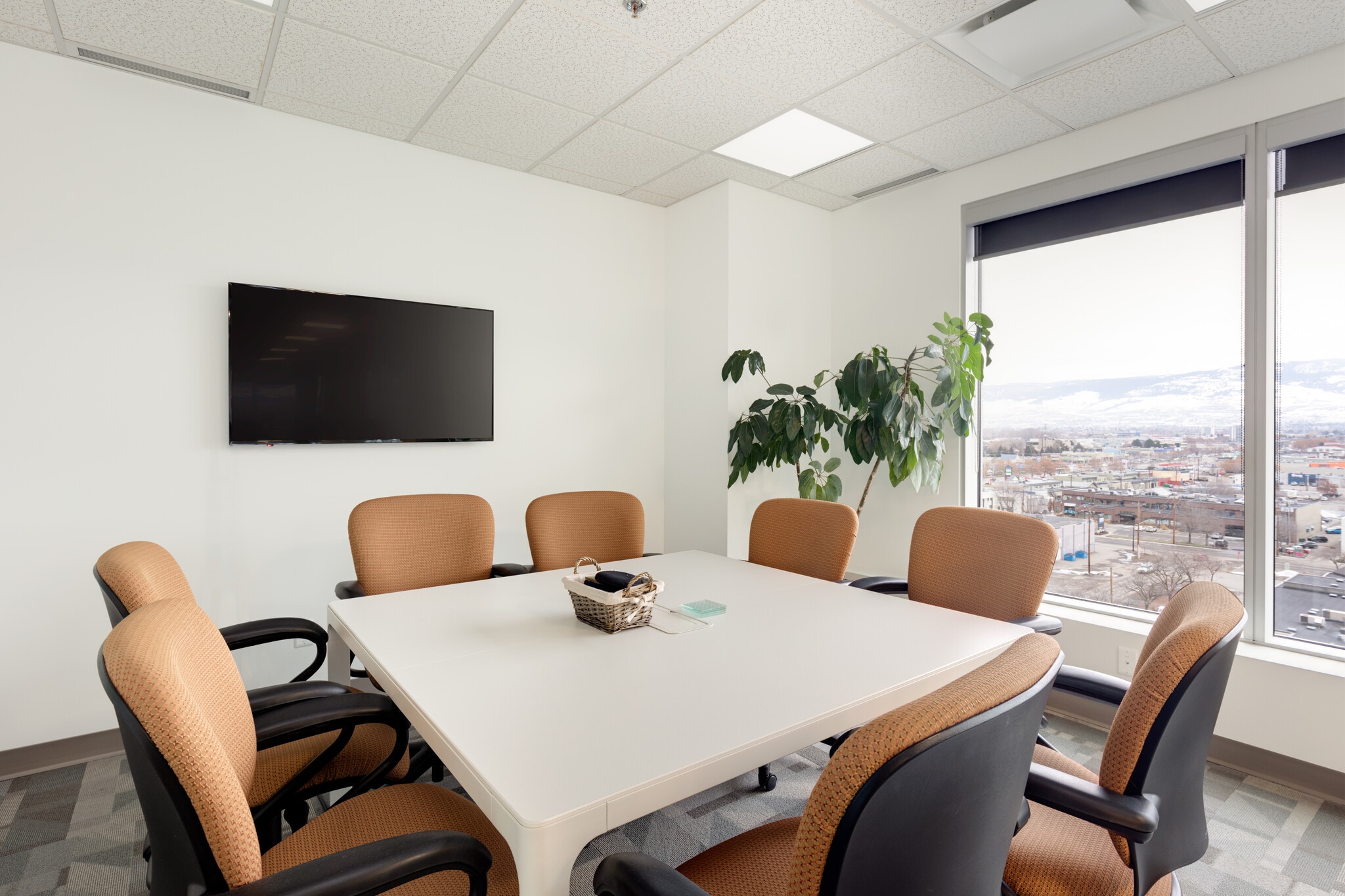 1726 Dolphin Av, Kelowna, BC à louer Photo intérieure– Image 1 sur 14