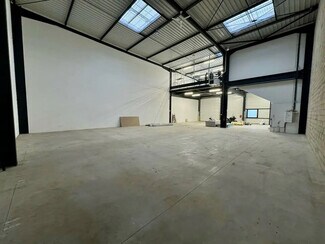 Plus de détails pour 4 Rue Magnier Bedu, Groslay - Bureau, Local d'activités à louer