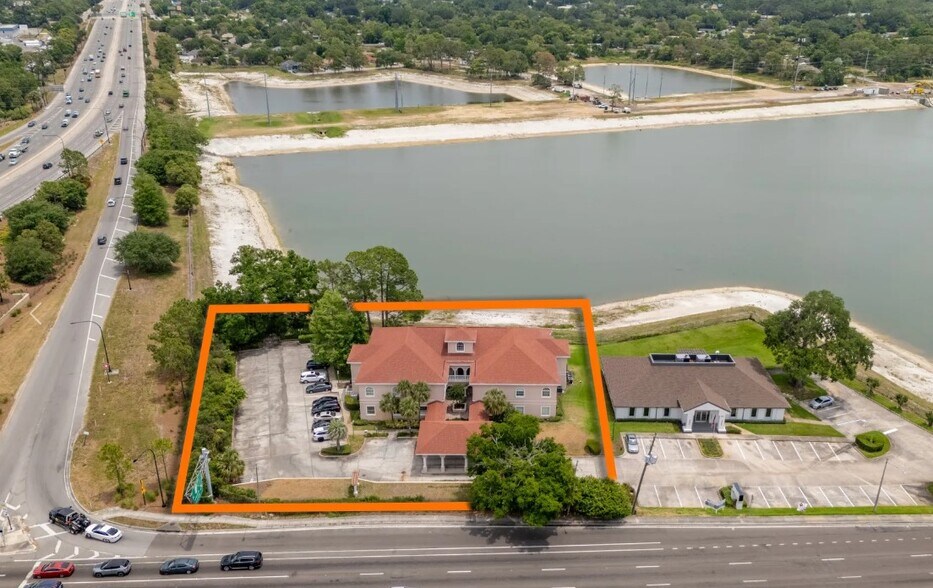 453 N Kirkman Rd, Orlando, FL à louer - Photo de l’immeuble – Image 3 sur 5