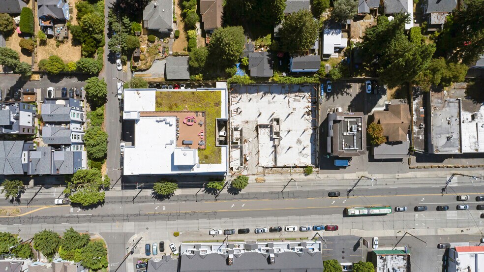 10540 Greenwood Ave N, Seattle, WA à vendre - Photo de l’immeuble – Image 3 sur 9