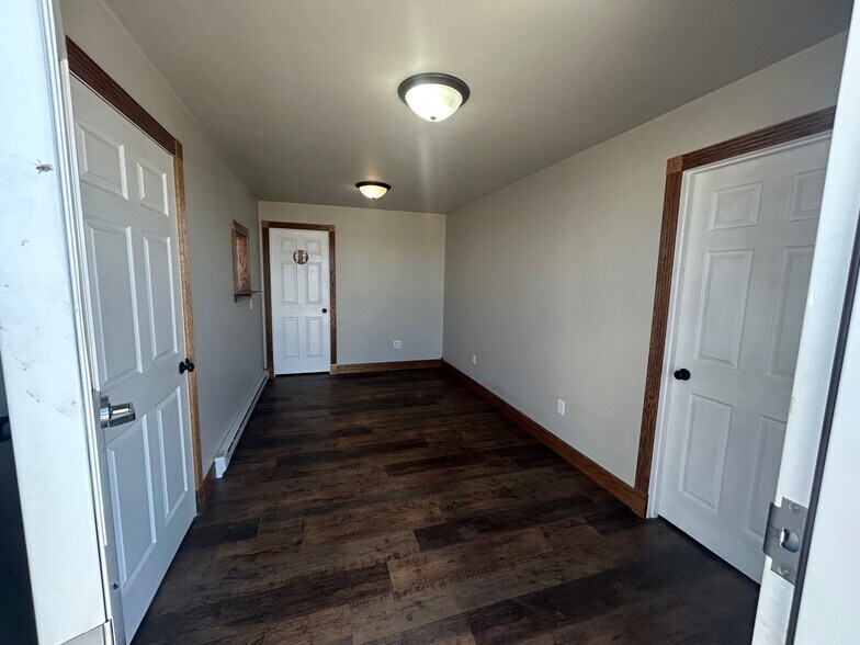 909 Dally Ridge Rd, Laramie, WY à louer - Photo de l’immeuble – Image 3 sur 9