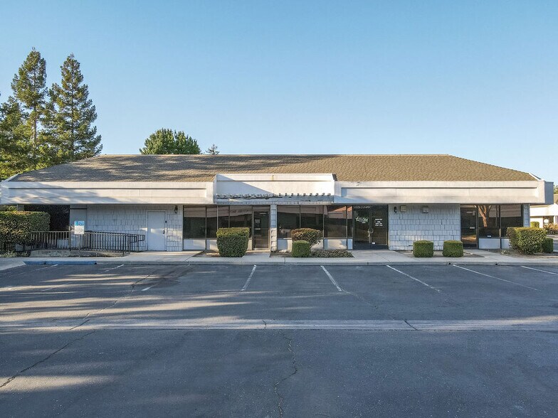138 Regis St, Turlock, CA à louer - Photo de l’immeuble – Image 2 sur 33