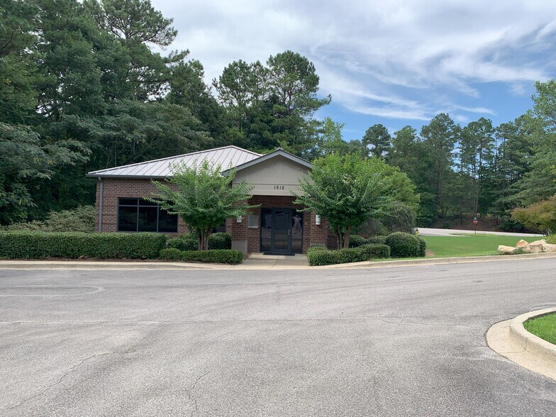1512 Alex Dr, Irondale, AL à louer - Photo de l’immeuble – Image 2 sur 16