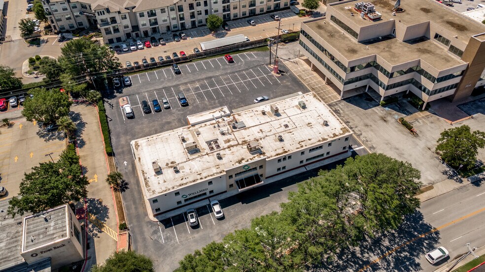 7622 Louis Pasteur Dr, San Antonio, TX à vendre - Photo de l’immeuble – Image 2 sur 5