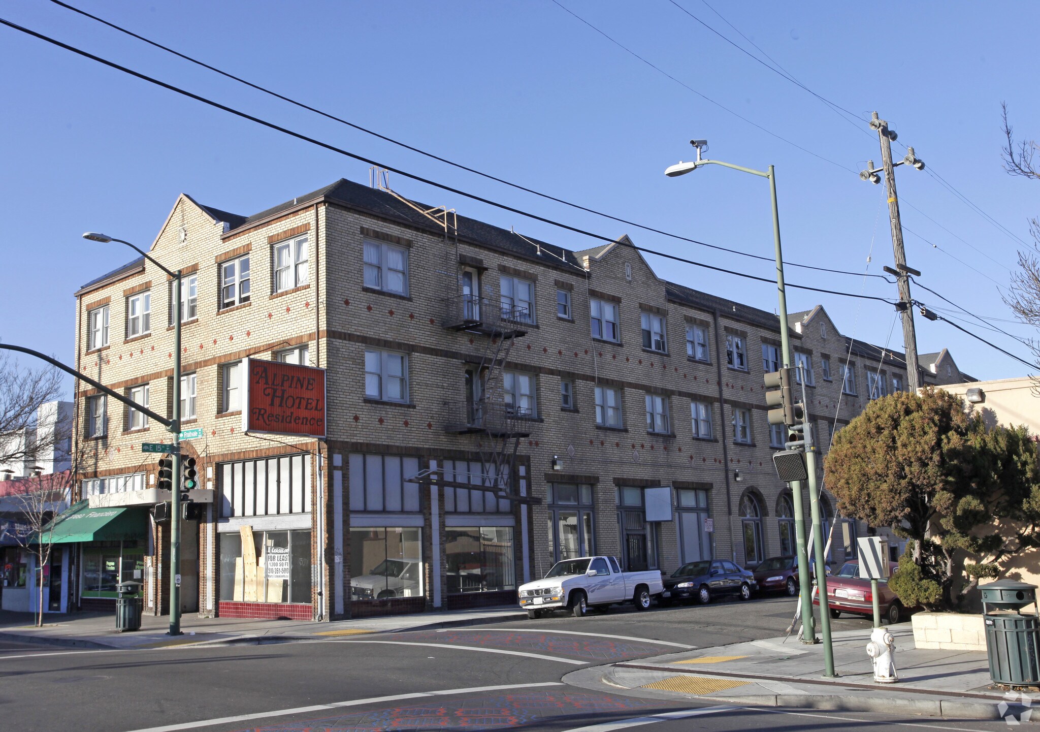 1477-1479 Fruitvale Ave, Oakland, CA à vendre Photo de l’immeuble– Image 1 sur 4