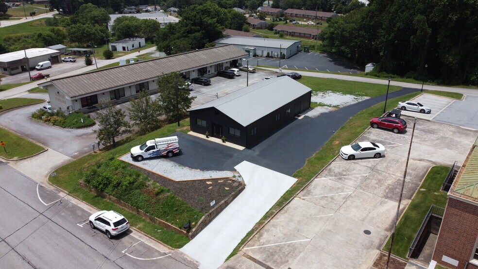 161 Hodges St, Cornelia, GA à vendre - Photo de l’immeuble – Image 2 sur 13