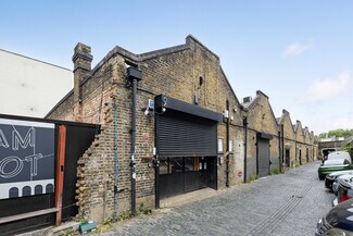 Plus de détails pour 38-40 Upper Clapton Rd, Londres - Industriel/Logistique à louer