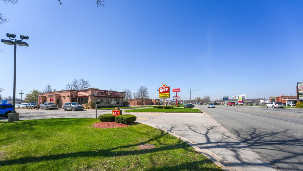 1865 E Sherman Blvd, Muskegon, MI à vendre - Photo principale – Image 1 sur 3