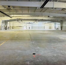 32000 Ford Rd, Garden City, MI à louer Photo intérieure– Image 1 sur 2