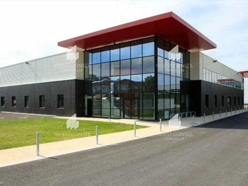 Industriel/Logistique dans La Courneuve à louer Photo de l’immeuble– Image 1 sur 7