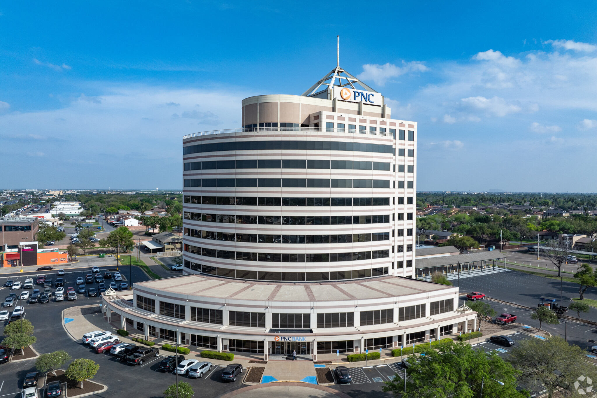 3900 N 10th St, McAllen, TX à louer Aérien– Image 1 sur 6