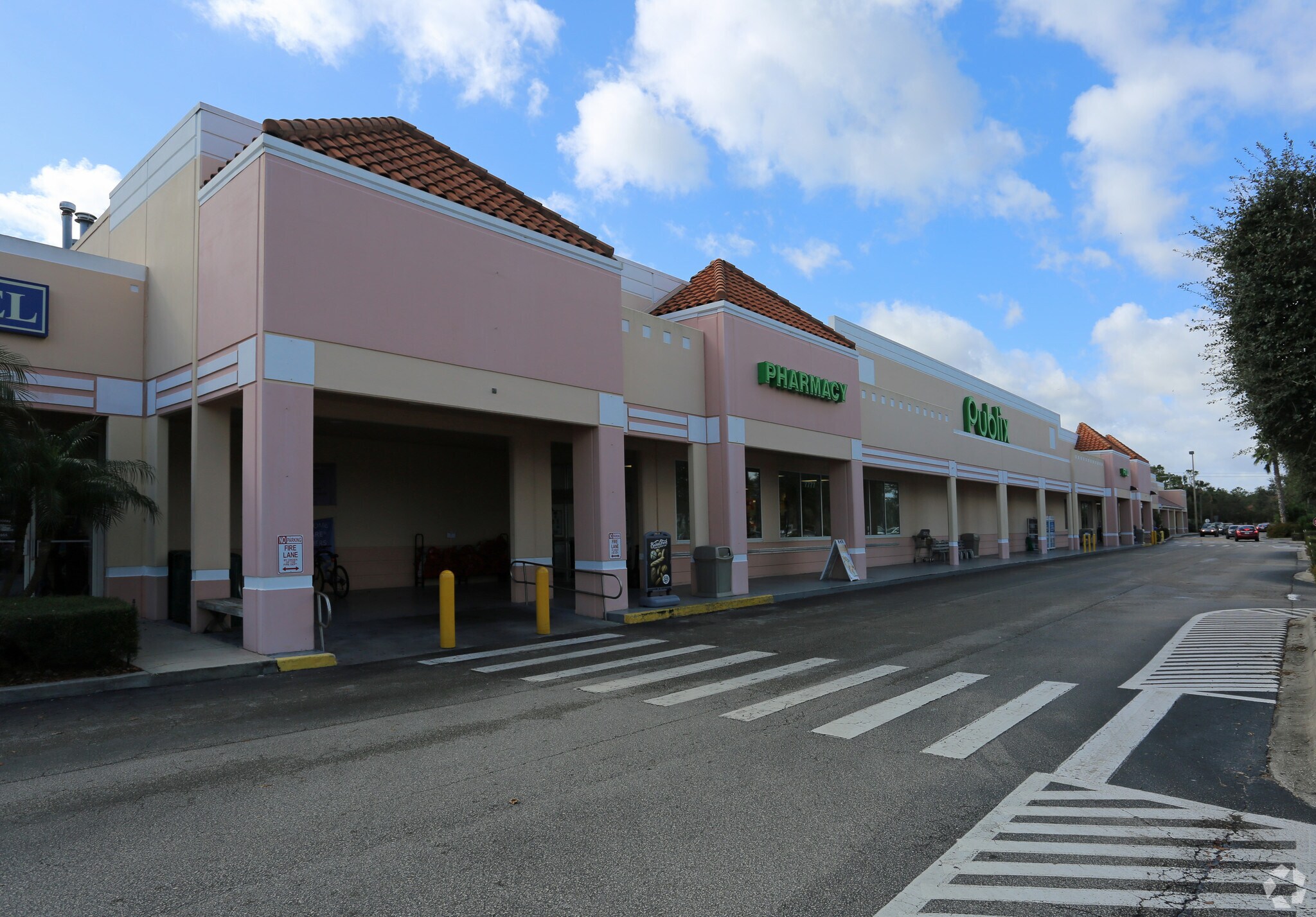 7777 N Wickham Rd, Melbourne, FL à louer Photo principale– Image 1 sur 2