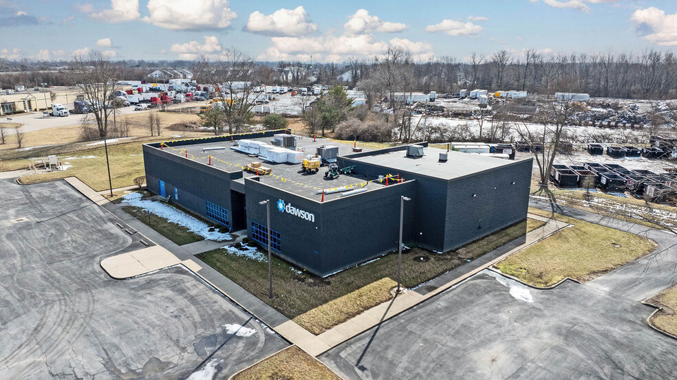 3051 Delta Marine Dr, Reynoldsburg, OH à louer - Photo de l’immeuble – Image 3 sur 36