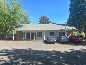 19635 SW Tualatin Valley Hwy, Beaverton, OR à louer Photo de l’immeuble– Image 2 sur 3