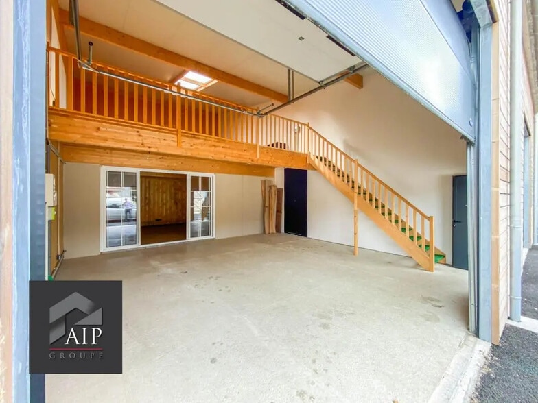 Local d'activités dans Le Teich à vendre - Photo de l’immeuble – Image 2 sur 6