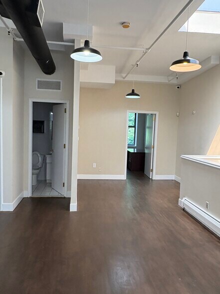 571 W 183rd St, New York, NY à louer - Photo de l’immeuble – Image 2 sur 9