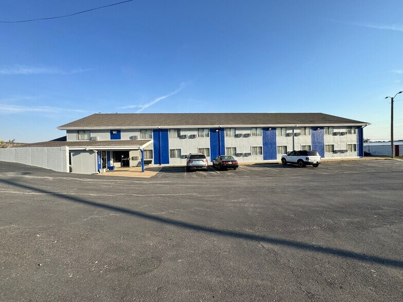 3210 N 6th St, Beatrice, NE à vendre - Photo de l’immeuble – Image 1 sur 21