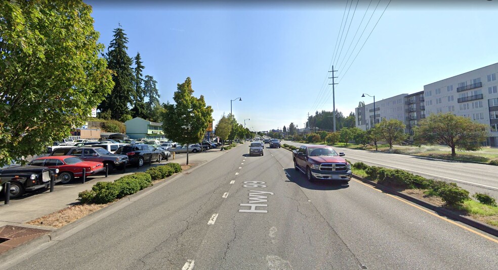 15544 Aurora Ave N, Shoreline, WA à vendre - Photo de l’immeuble – Image 3 sur 6