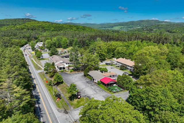 20 Public Way, Quechee, VT à vendre - Aérien – Image 3 sur 47