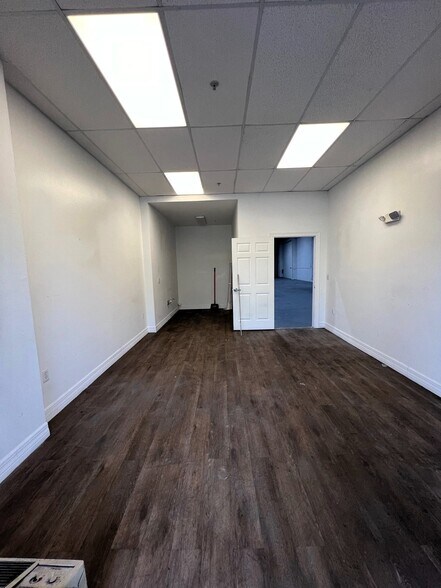 3945 Tollhouse Dr, Naples, FL à louer - Photo intérieure – Image 3 sur 5