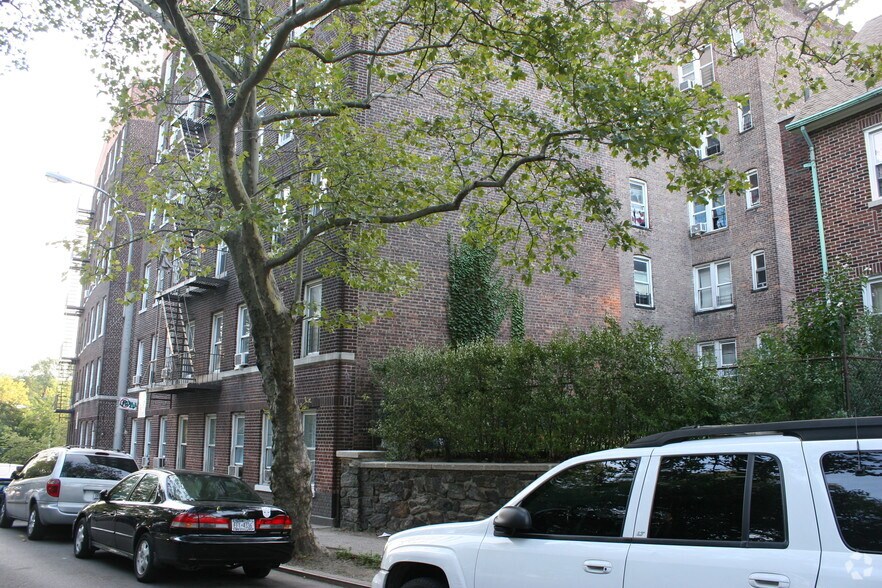 1860 Billingsley Ter, Bronx, NY à vendre - Photo de l’immeuble – Image 3 sur 11