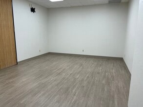 4848 NE Stallings Dr, Nacogdoches, TX à vendre Photo intérieure– Image 1 sur 9