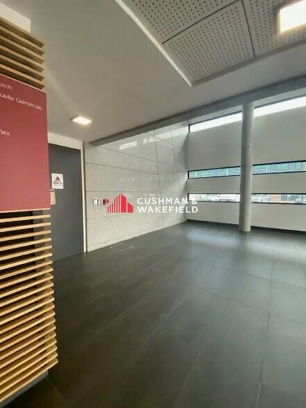 Bureau dans Toulouse à louer - Photo de l’immeuble – Image 3 sur 8