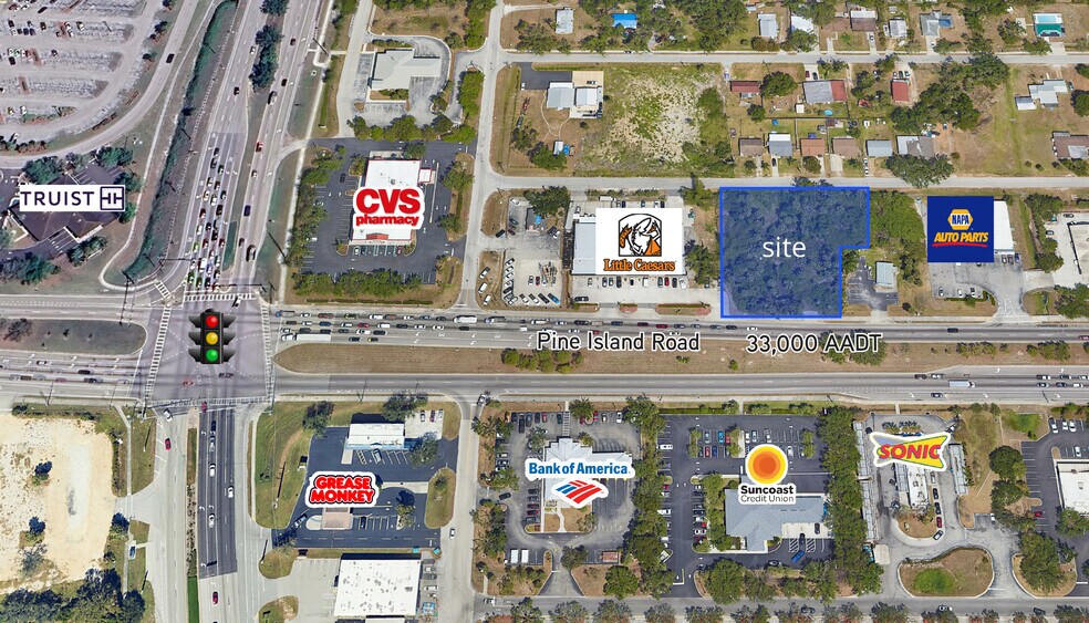 546 Pine Island rd, North Fort Myers, FL à louer - Photo de l’immeuble – Image 2 sur 3