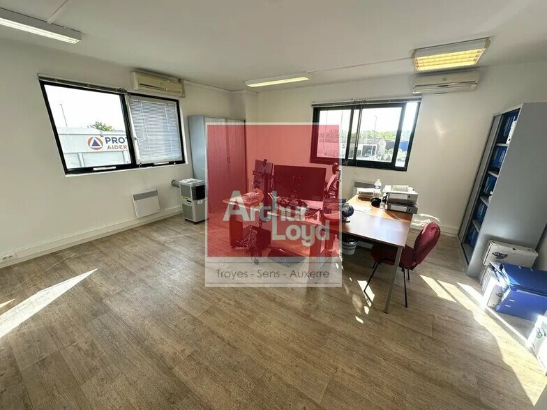 Bureau dans Troyes à louer - Photo de l’immeuble – Image 2 sur 5