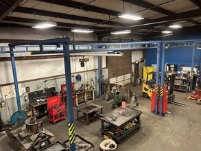 725 Industrial Park Dr, Newport News, VA à vendre Photo de l’immeuble– Image 2 sur 8