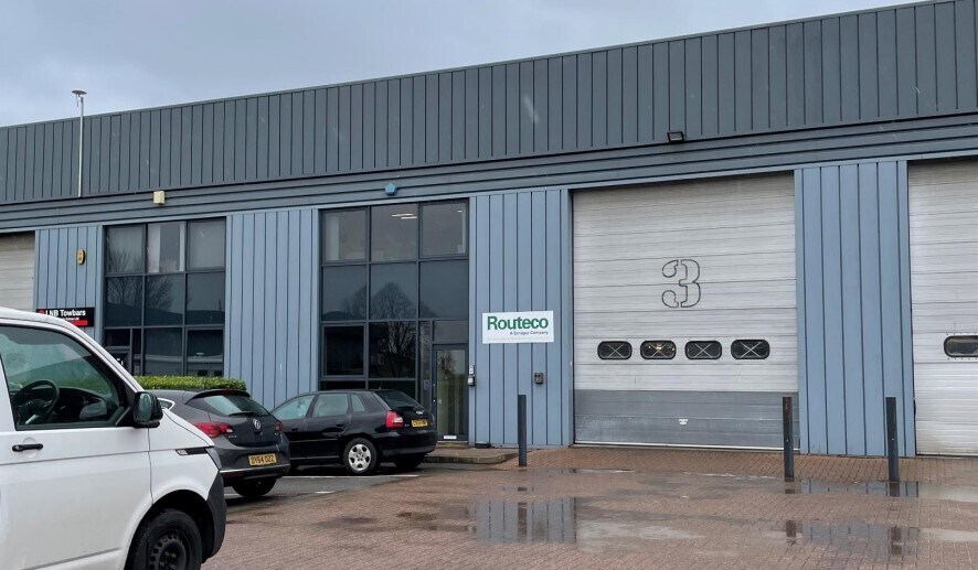 1151-1156 Park Ave, Almondsbury à louer - Photo de l’immeuble – Image 2 sur 3