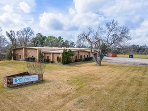 1950 Oday Rd, Pearland, TX à vendre Photo intérieure– Image 1 sur 25