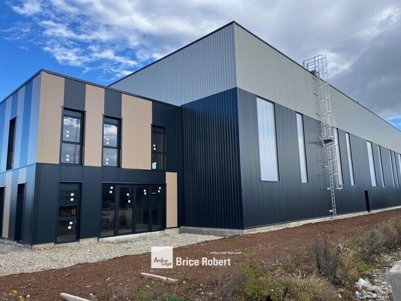 18 Rue Marcel Dassault, Genas à vendre - Photo de l’immeuble – Image 3 sur 5