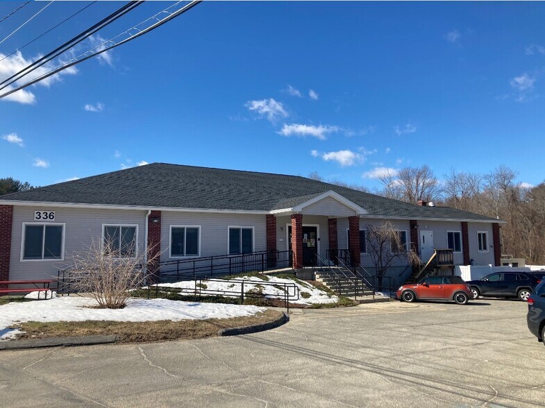 336 Thompson Rd, Webster, MA à louer - Photo de l’immeuble – Image 1 sur 7